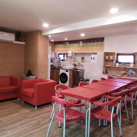 La Calma De Pamies Hostel Balaguer Ngoại thất bức ảnh